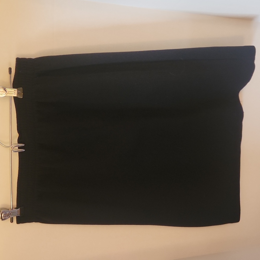 Weekenders Black Pull On Skirt, Size M